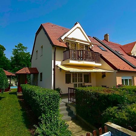 Szepkilatas Vendeghaz Villa Balatonfůzfő Exterior foto