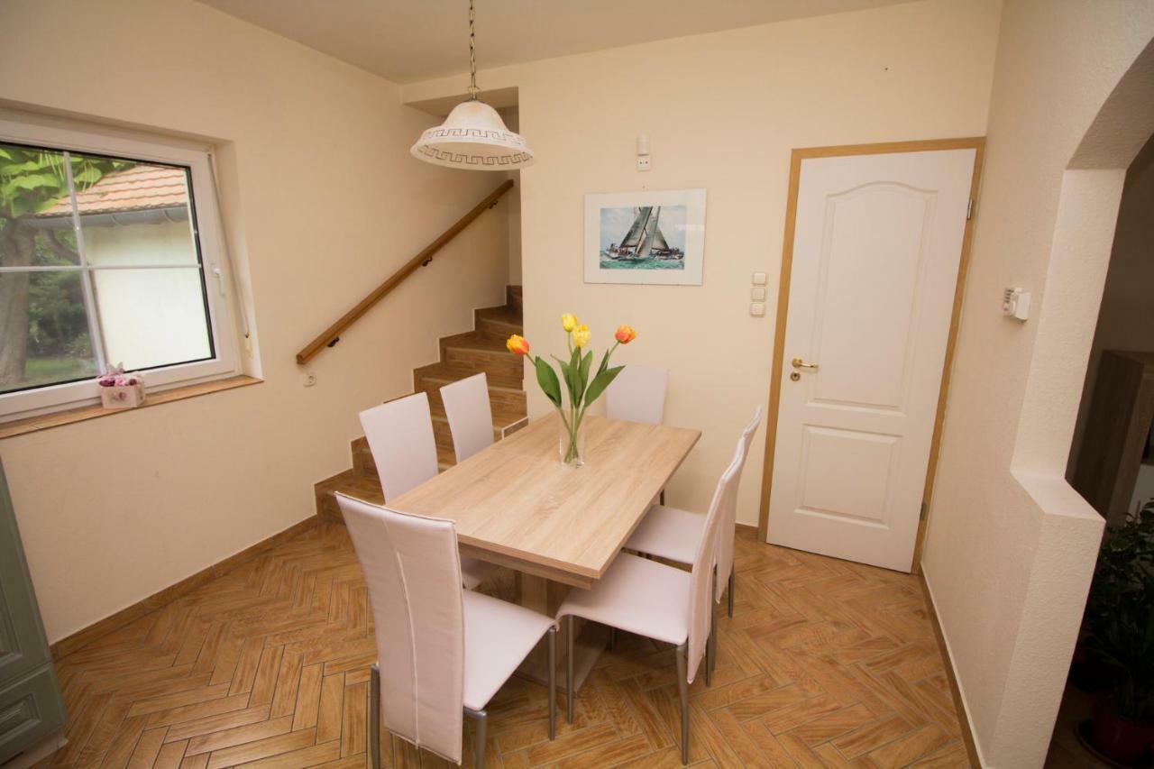 Szepkilatas Vendeghaz Villa Balatonfůzfő Exterior foto